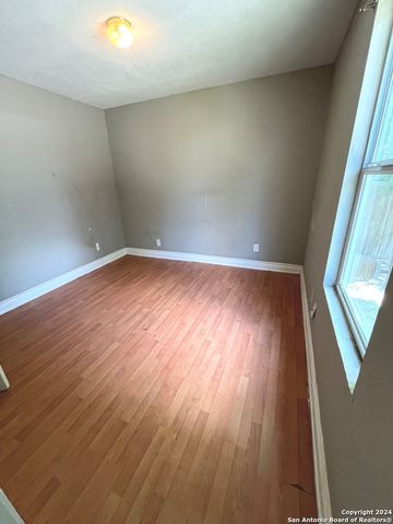315 Jesse Ave, San Antonio, TX 78237