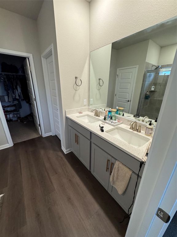 429 El Capitan LOOP, Dripping Springs, TX 78620