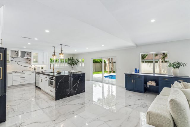 2069 SW 7th Court, Boca Raton, FL 33486