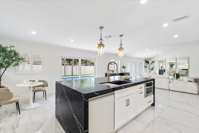2069 SW 7th Court, Boca Raton, FL 33486