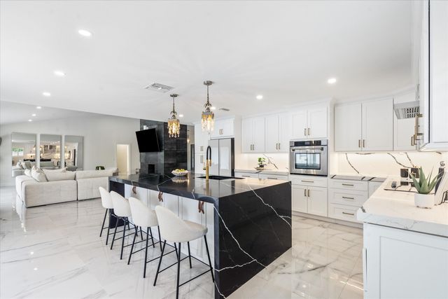 2069 SW 7th Court, Boca Raton, FL 33486