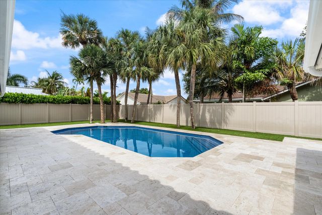 2069 SW 7th Court, Boca Raton, FL 33486