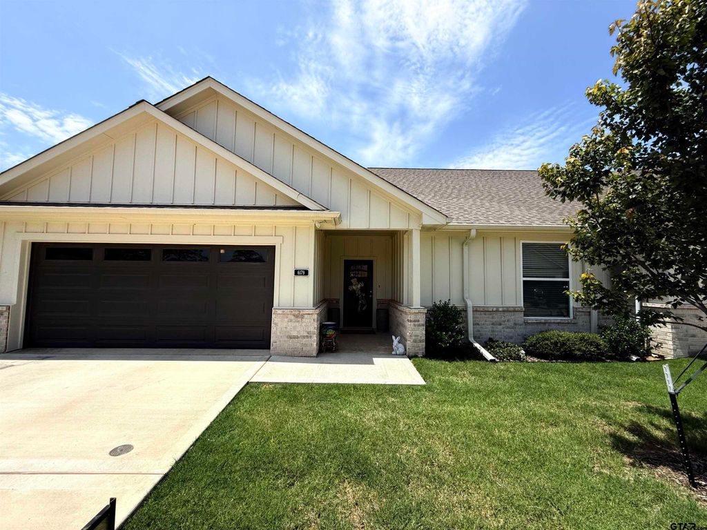 6179 HAMILTON WAY, Tyler, TX 75703