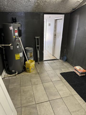 916 Avenue H, Fort Pierce, FL 34950