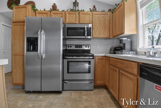 10298 Gordon Street, Zeeland, MI 49464
