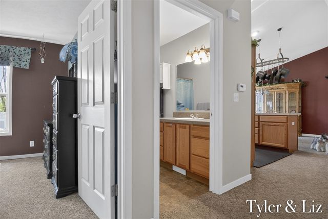 10298 Gordon Street, Zeeland, MI 49464