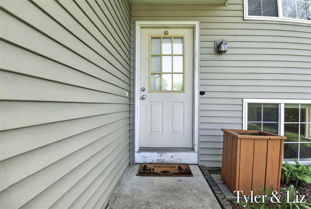 10298 Gordon Street, Zeeland, MI 49464