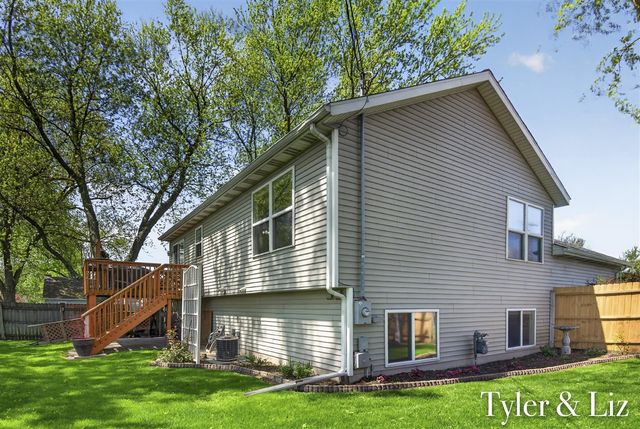 10298 Gordon Street, Zeeland, MI 49464