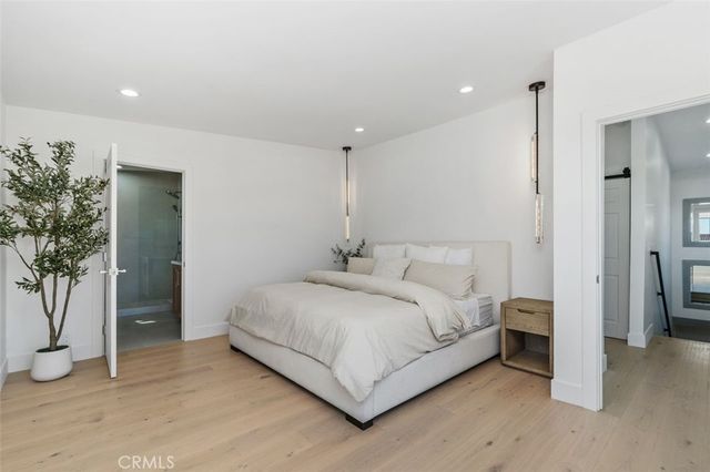 233 Santa Ana, Newport Beach, CA 92663