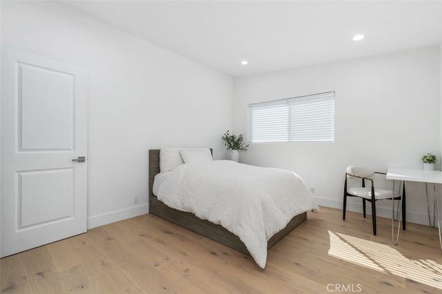 233 Santa Ana, Newport Beach, CA 92663