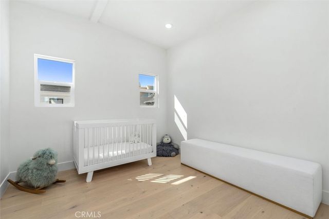 233 Santa Ana, Newport Beach, CA 92663