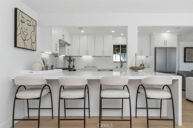 233 Santa Ana, Newport Beach, CA 92663