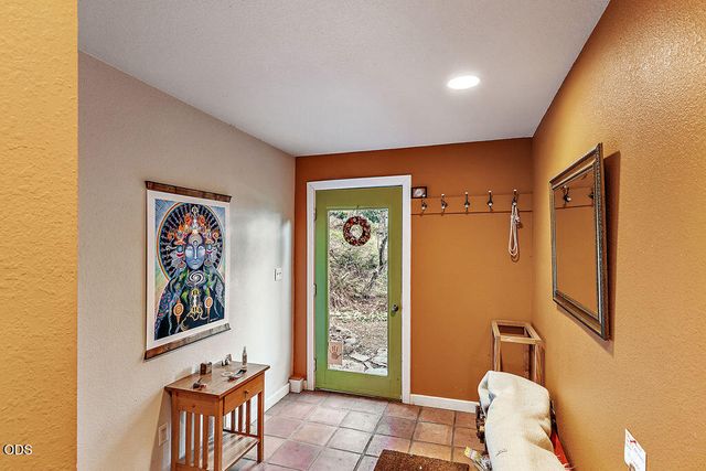 2260 Old Highway 99 S, Ashland, OR 97520
