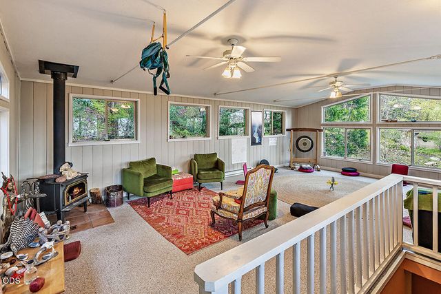 2260 Old Highway 99 S, Ashland, OR 97520
