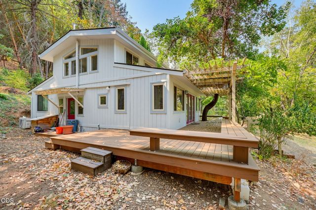 2260 Old Highway 99 S, Ashland, OR 97520