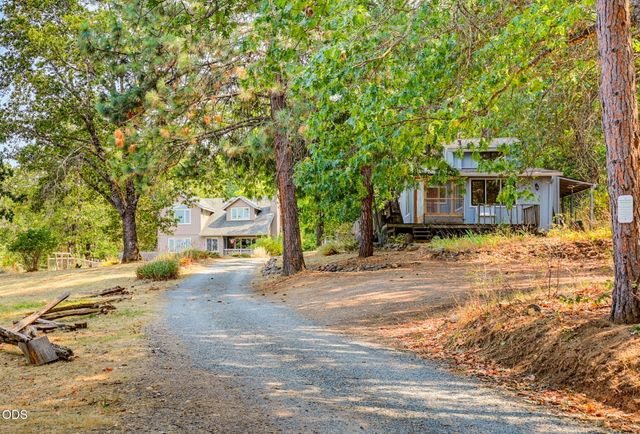 2260 Old Highway 99 S, Ashland, OR 97520