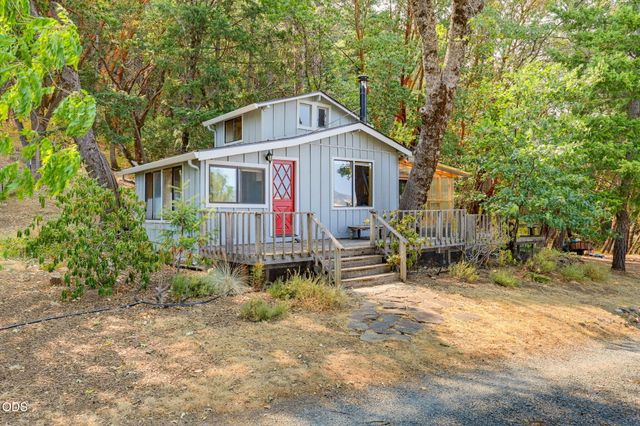 2260 Old Highway 99 S, Ashland, OR 97520