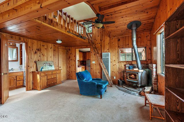2260 Old Highway 99 S, Ashland, OR 97520