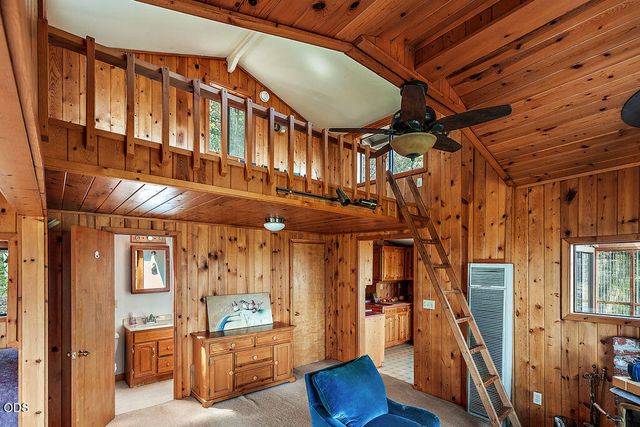 2260 Old Highway 99 S, Ashland, OR 97520