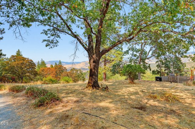 2260 Old Highway 99 S, Ashland, OR 97520