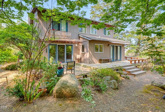 2260 Old Highway 99 S, Ashland, OR 97520