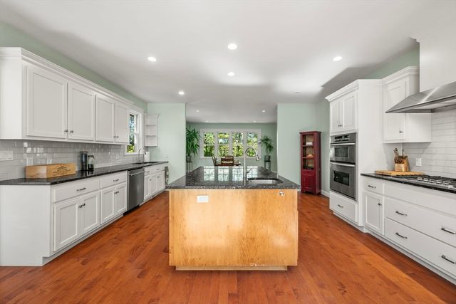 250 Meadowbrook Road, Dedham, MA 02026
