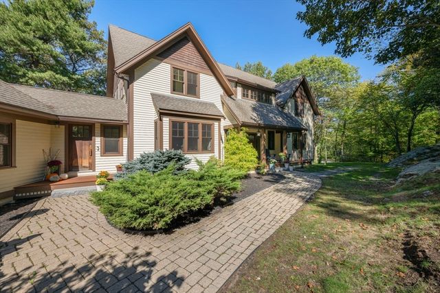 250 Meadowbrook Road, Dedham, MA 02026