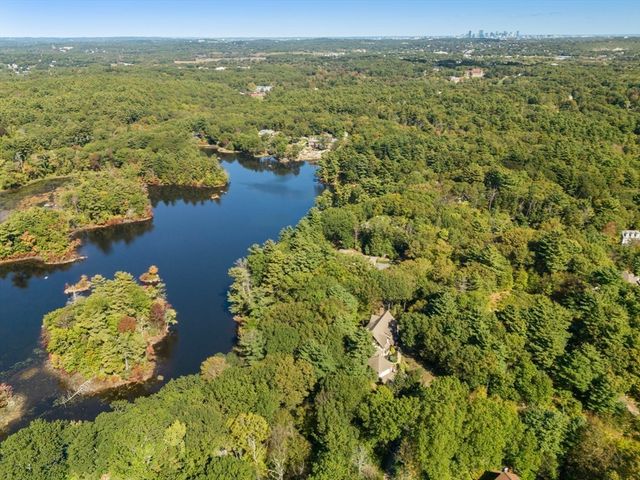 250 Meadowbrook Road, Dedham, MA 02026