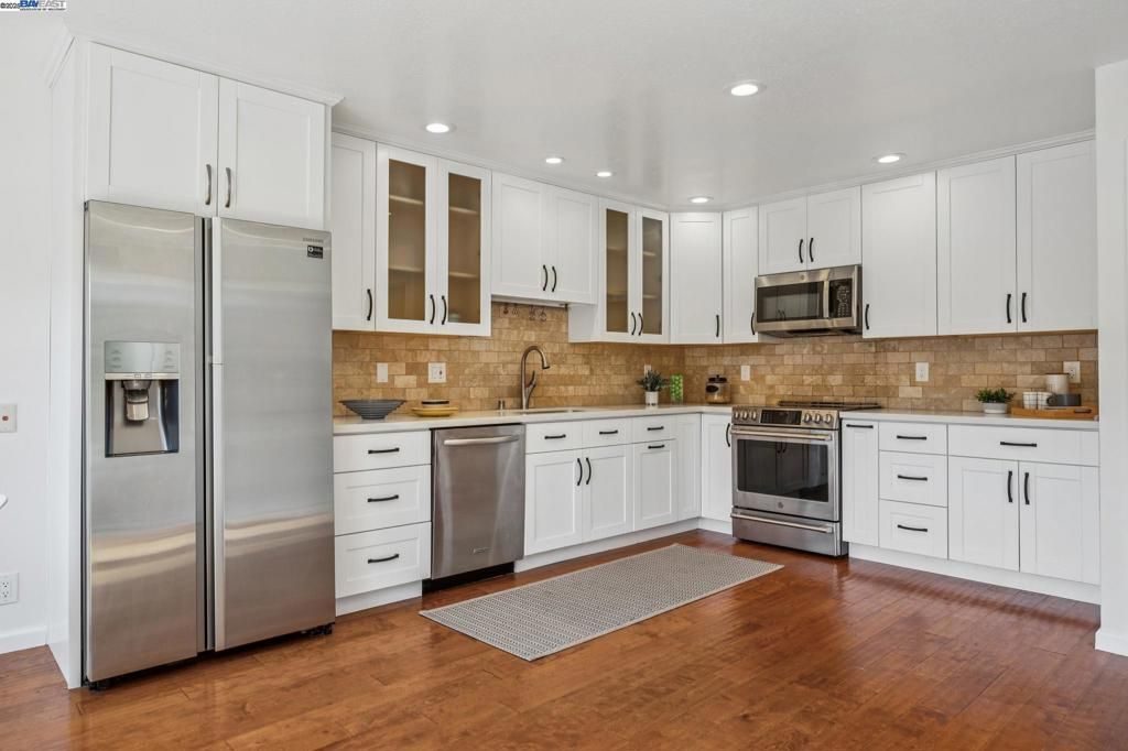 3337 Solomon Ln, Alameda, CA 94502