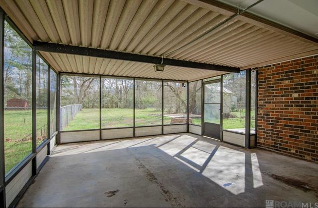 30464 Fairway View Dr, Denham Springs, LA 70726