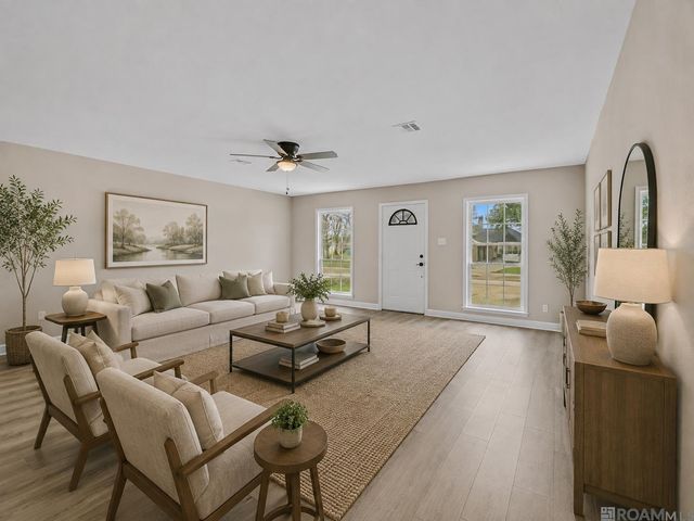 30464 Fairway View Dr, Denham Springs, LA 70726