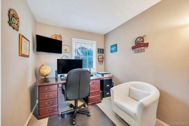 9 Kimberly Avenue Avenue, Farmingville, NY 11738