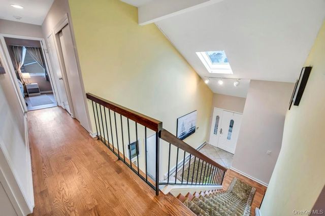 9 Kimberly Avenue Avenue, Farmingville, NY 11738