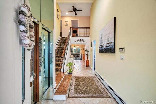 9 Kimberly Avenue Avenue, Farmingville, NY 11738