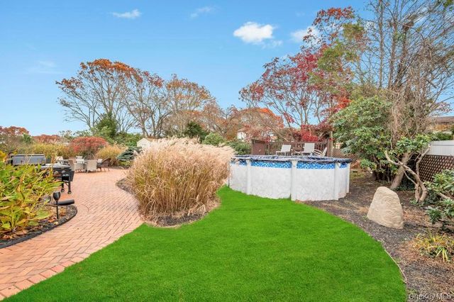 9 Kimberly Avenue Avenue, Farmingville, NY 11738