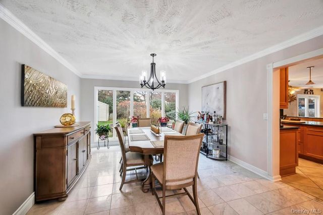 9 Kimberly Avenue Avenue, Farmingville, NY 11738