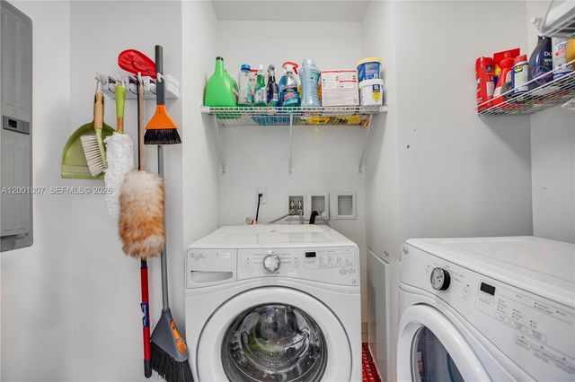 17111 Biscayne Blvd 2008, North Miami Beach, FL 33160