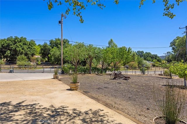 14740 Morningside Road, Atascadero, CA 93422