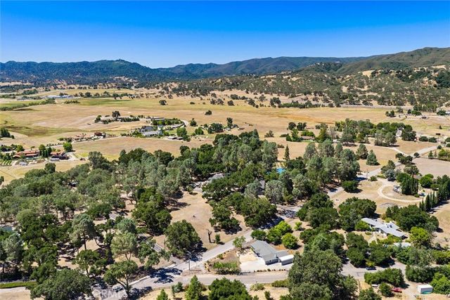 14740 Morningside Road, Atascadero, CA 93422