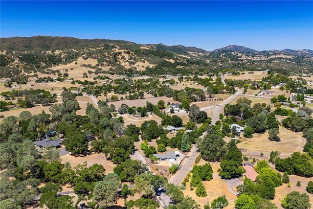 14740 Morningside Road, Atascadero, CA 93422