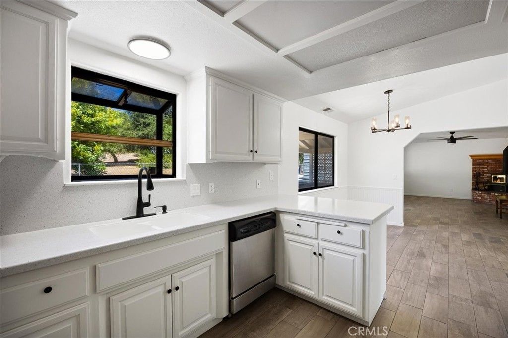 Image 12 of property listing at 14740 Morningside Road, Atascadero, CA 93422