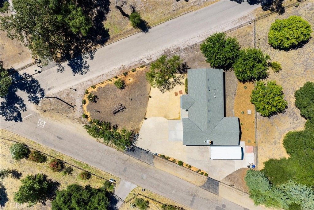 Image 52 of property listing at 14740 Morningside Road, Atascadero, CA 93422