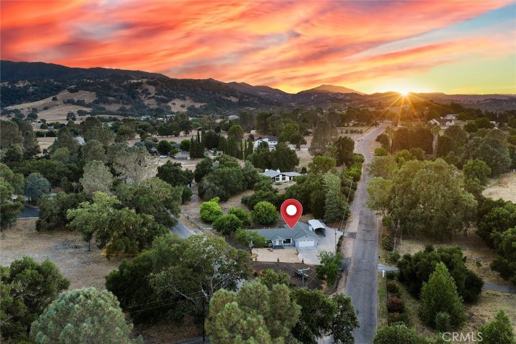 Image 55 of property listing at 14740 Morningside Road, Atascadero, CA 93422