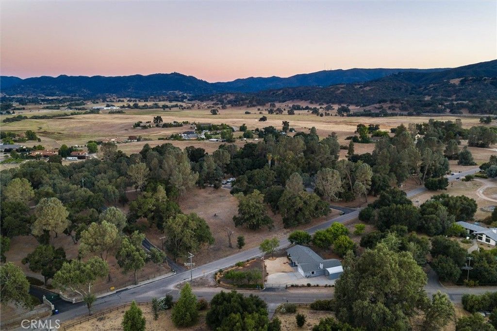 Image 58 of property listing at 14740 Morningside Road, Atascadero, CA 93422