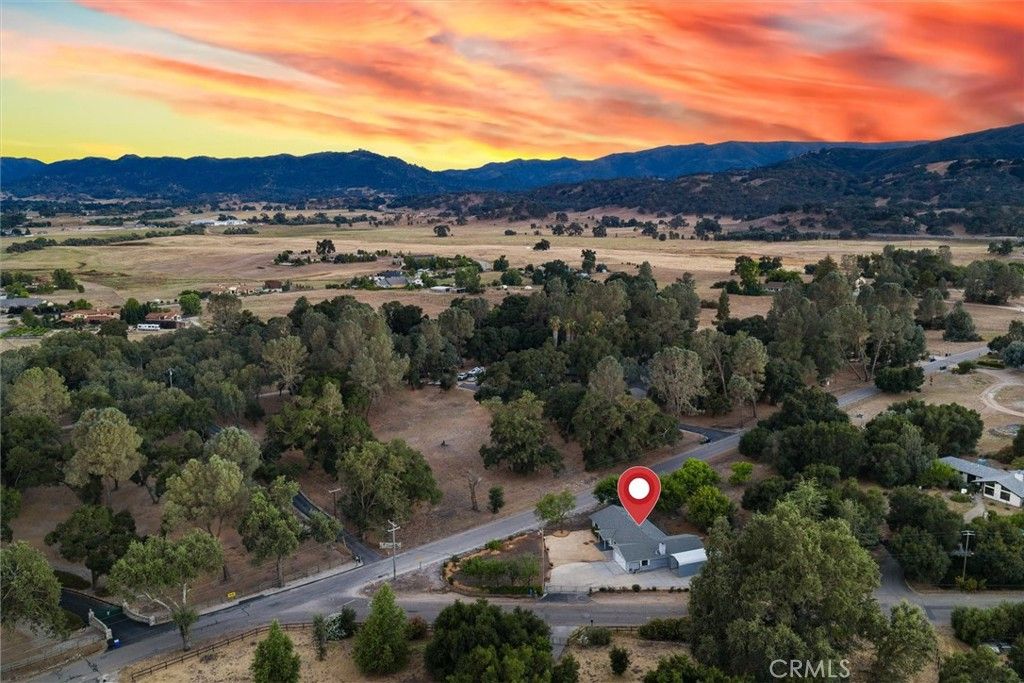 Image 59 of property listing at 14740 Morningside Road, Atascadero, CA 93422