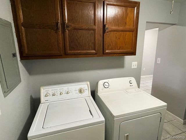 12871 Saratoga Street, Oak Park, MI 48237