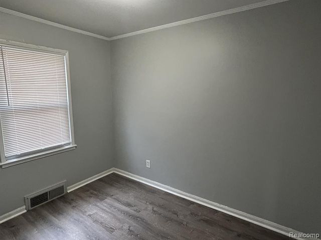 12871 Saratoga Street, Oak Park, MI 48237