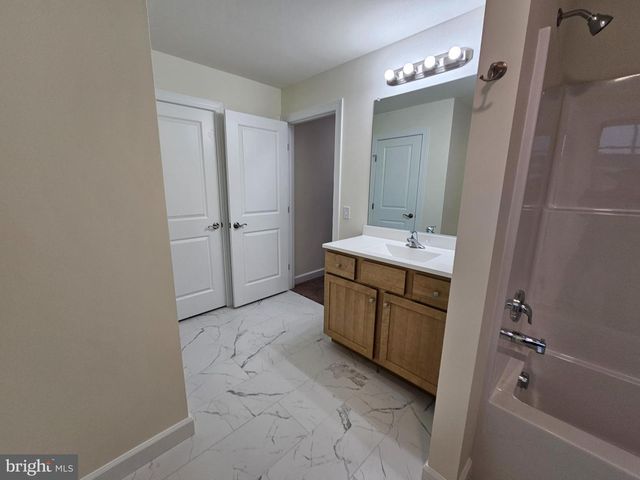 6 VALHALLA CT, Dover, DE 19904