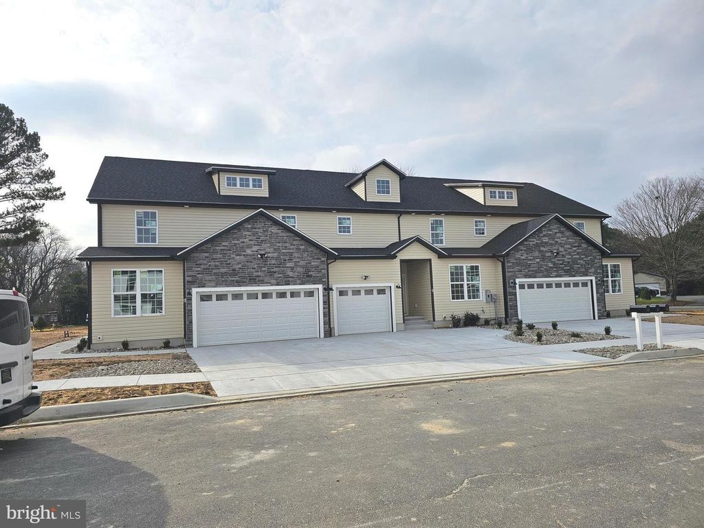 6 VALHALLA CT, Dover, DE 19904