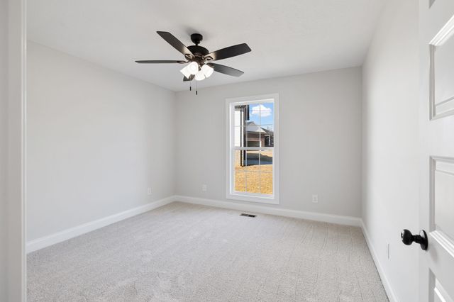 606 Shadow Dr, Shelbyville, TN 37160